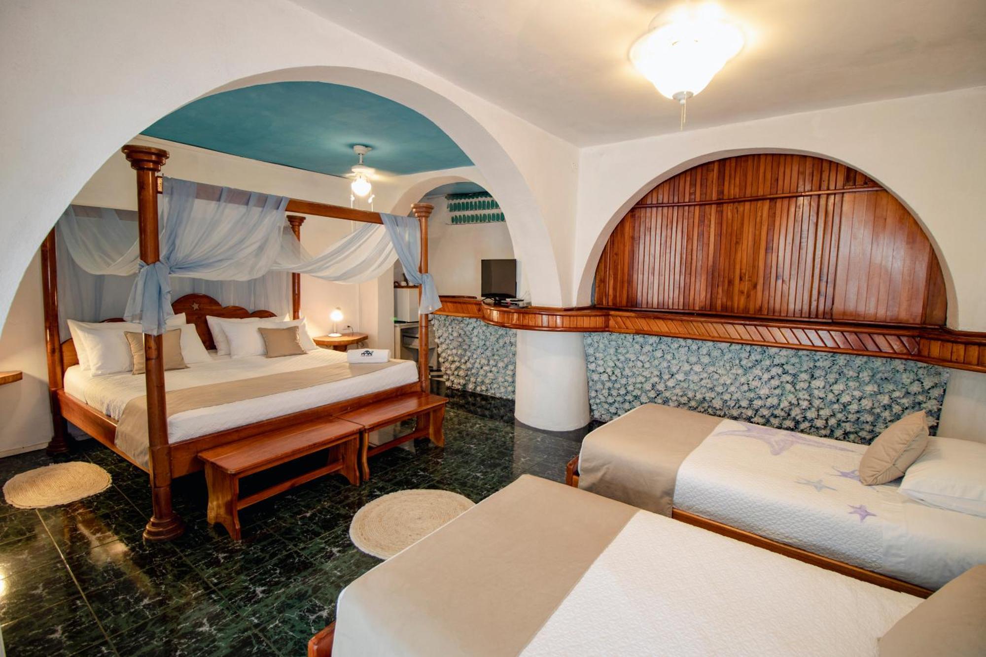 Hotel Casa Blanca Puerto Baquerizo Moreno Room photo